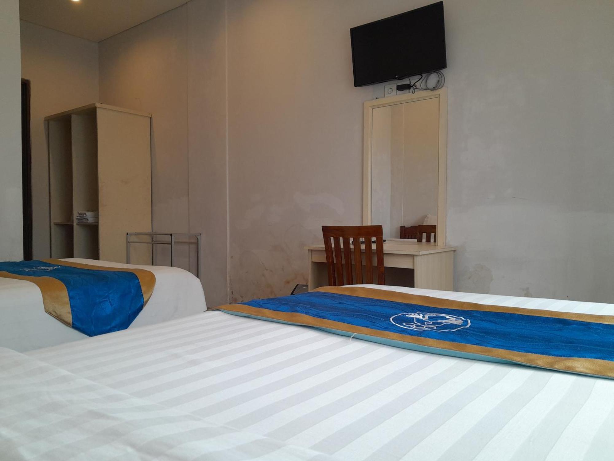 Hotel Dhyana Pura Kapal Екстериор снимка